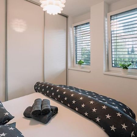 Stylish Apartment Retreat Bratislava Eksteriør bilde