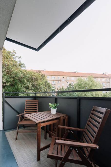 Stylish Apartment Retreat Bratislava Eksteriør bilde